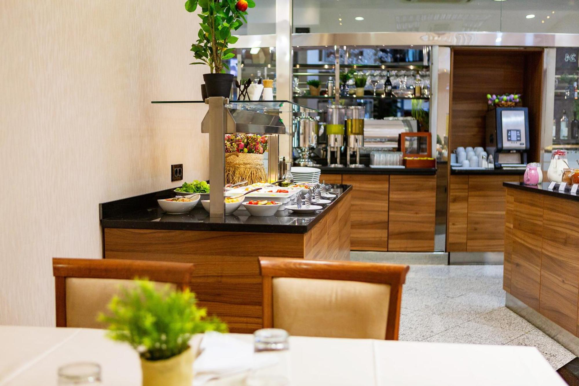 Kings Park Hotel Podgorica Eksteriør bilde