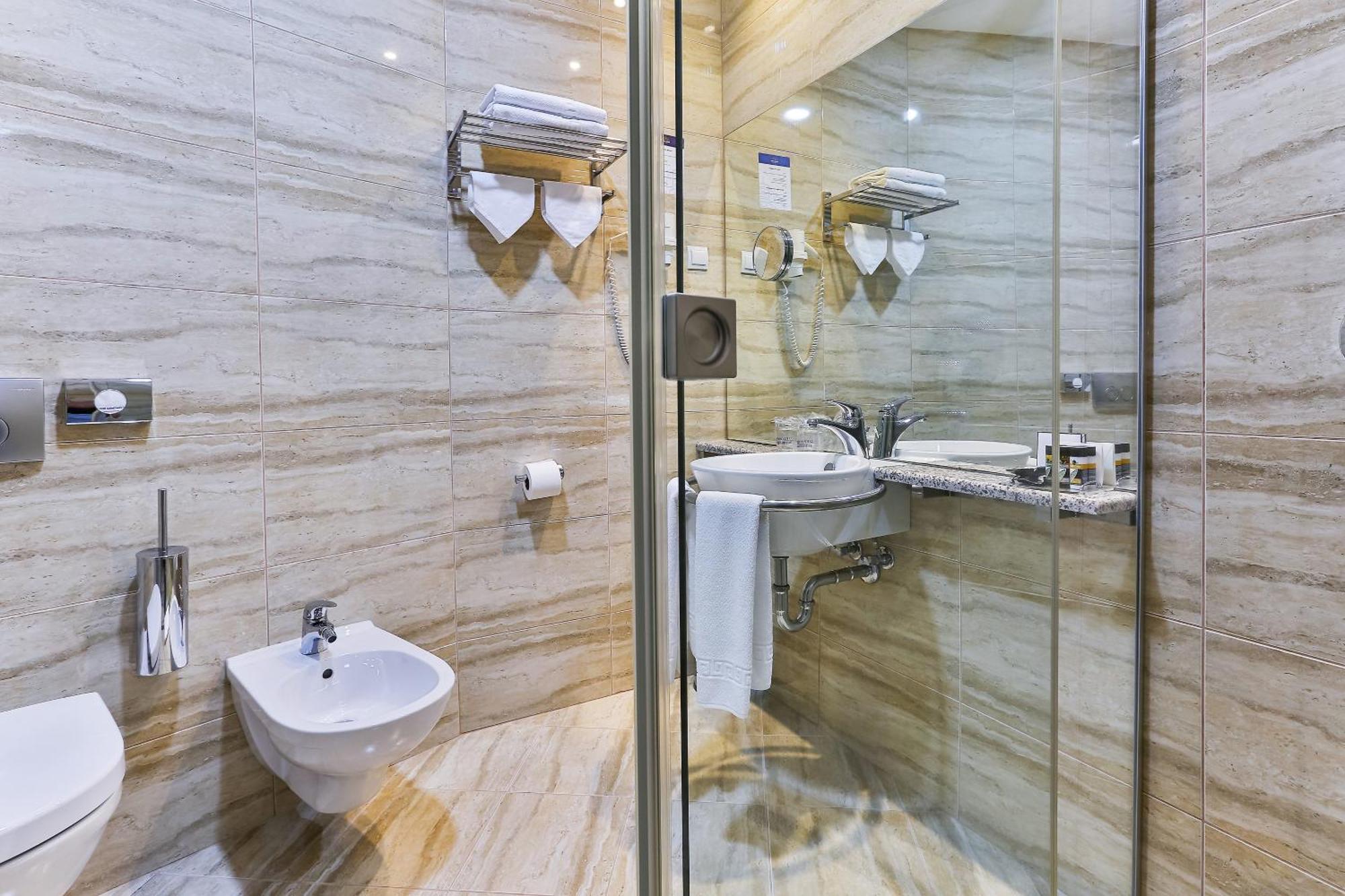 Kings Park Hotel Podgorica Eksteriør bilde